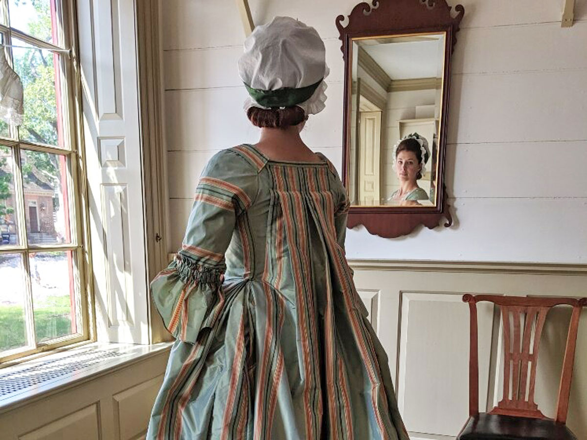 Colonial Dress - History for kids